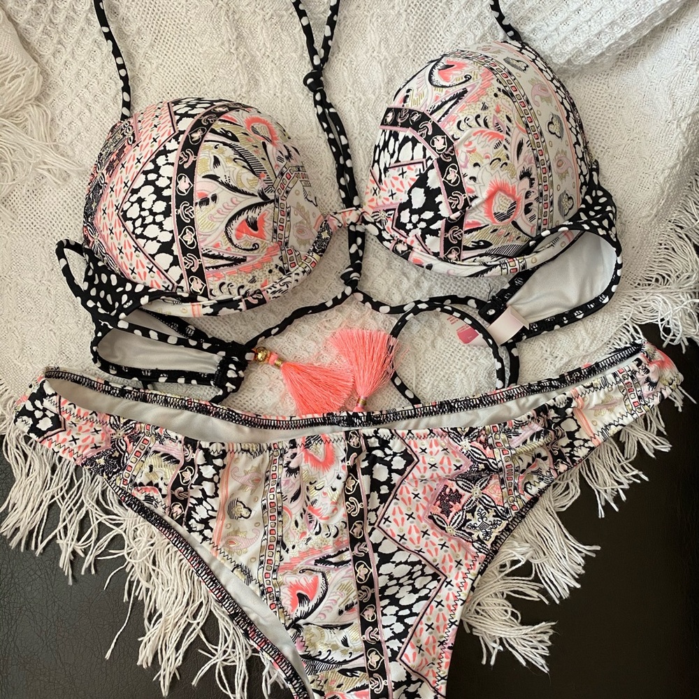 Victoria’s Secret Bikini